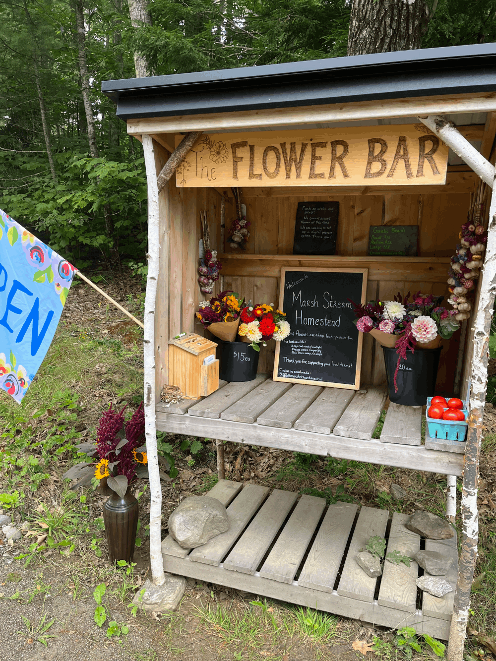 Marsh Stream Homestead - The Flower Bar